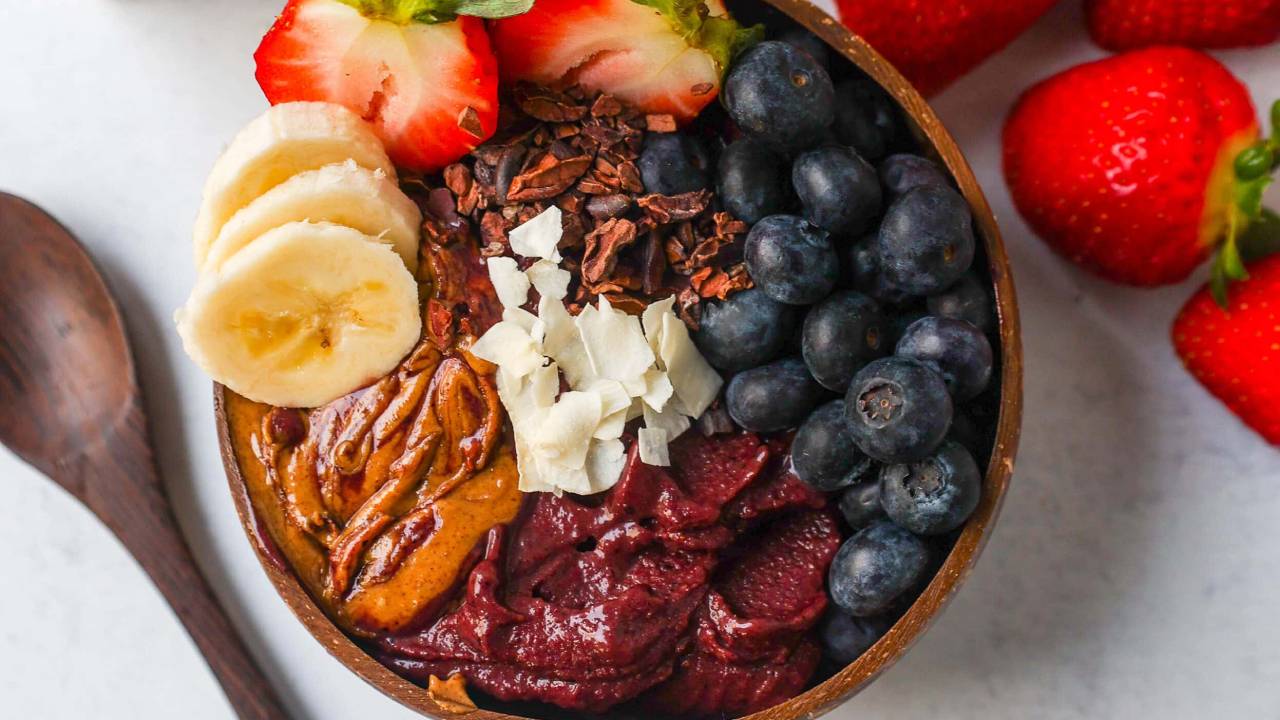 acai bowl idea from modern honey
